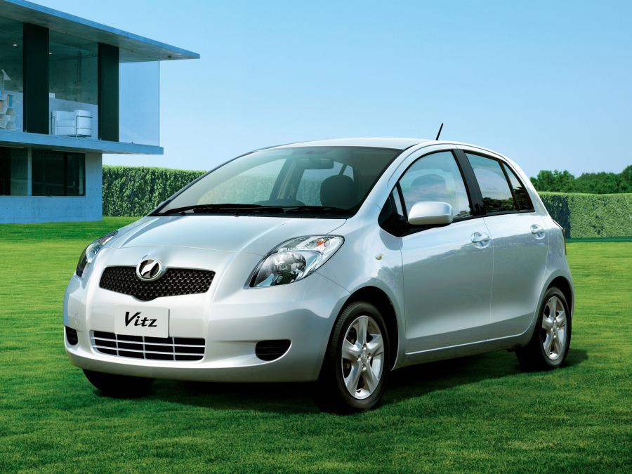  Toyota Vitz 2005 года  (фото 6 из 13)